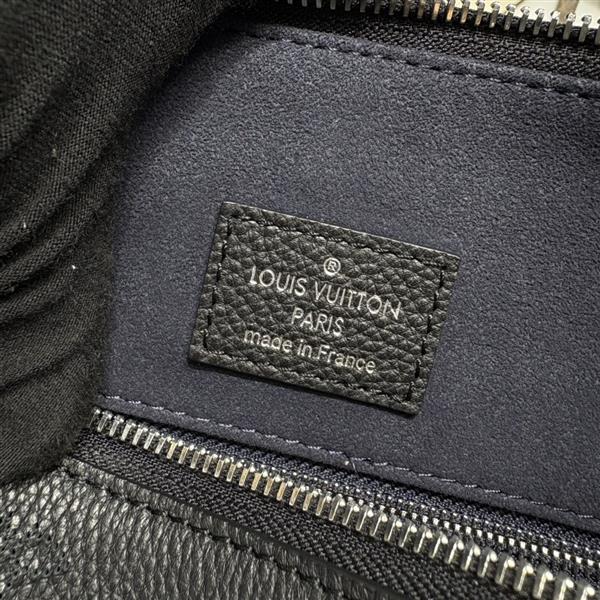 2026124175359942 560